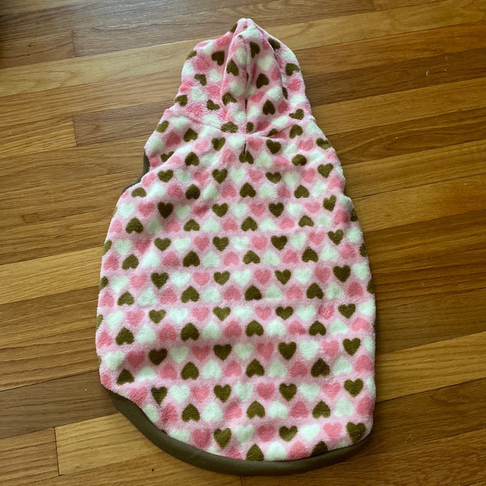 Top‎ Paw Heart Fleece